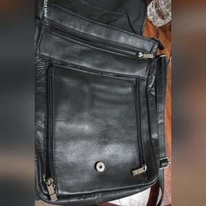 Durable Black Messenger Bag with Textured Leather